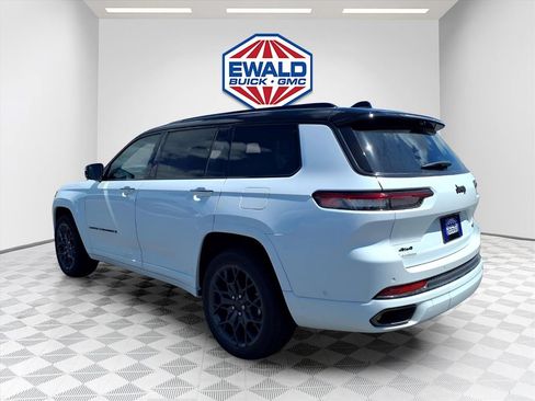 Used 2025 Jeep Grand Cherokee L Summit AWD/4WD image 3
