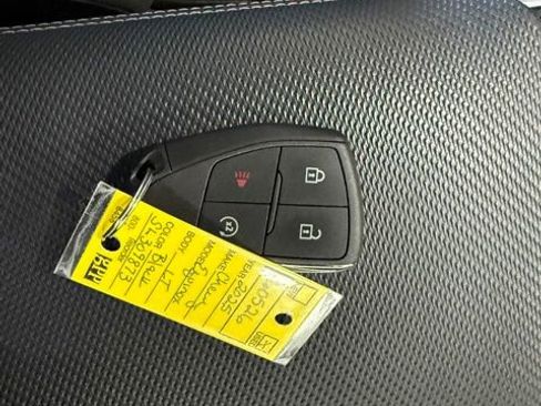 Used 2025 Chevrolet Equinox LT image 33