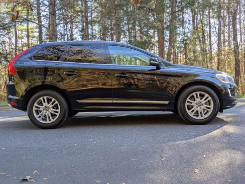 Used 2015 Volvo XC60 T5 Premier image 12