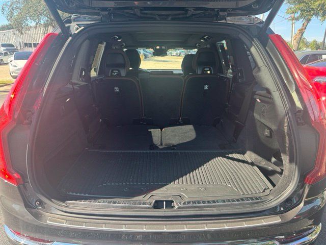 Used 2024 Volvo XC90 B5 Plus w/ Protection Package Premier AWD/4WD image 12
