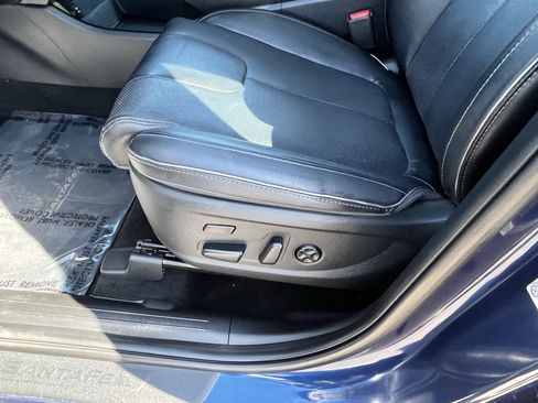 Certified 2023 Hyundai Santa Fe Limited image 18