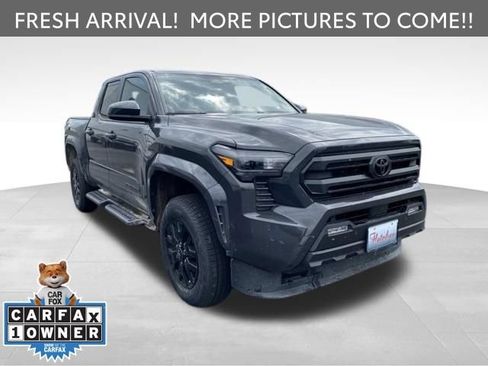 Certified 2024 Toyota Tacoma SR5 AWD/4WD image 3