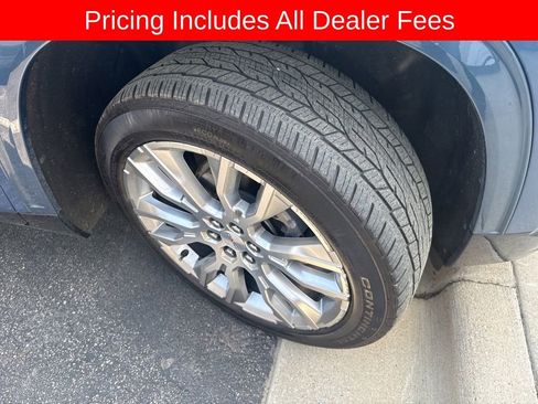 Used 2024 GMC Acadia Denali w/ LPO, Floor Liner Package FWD image 8