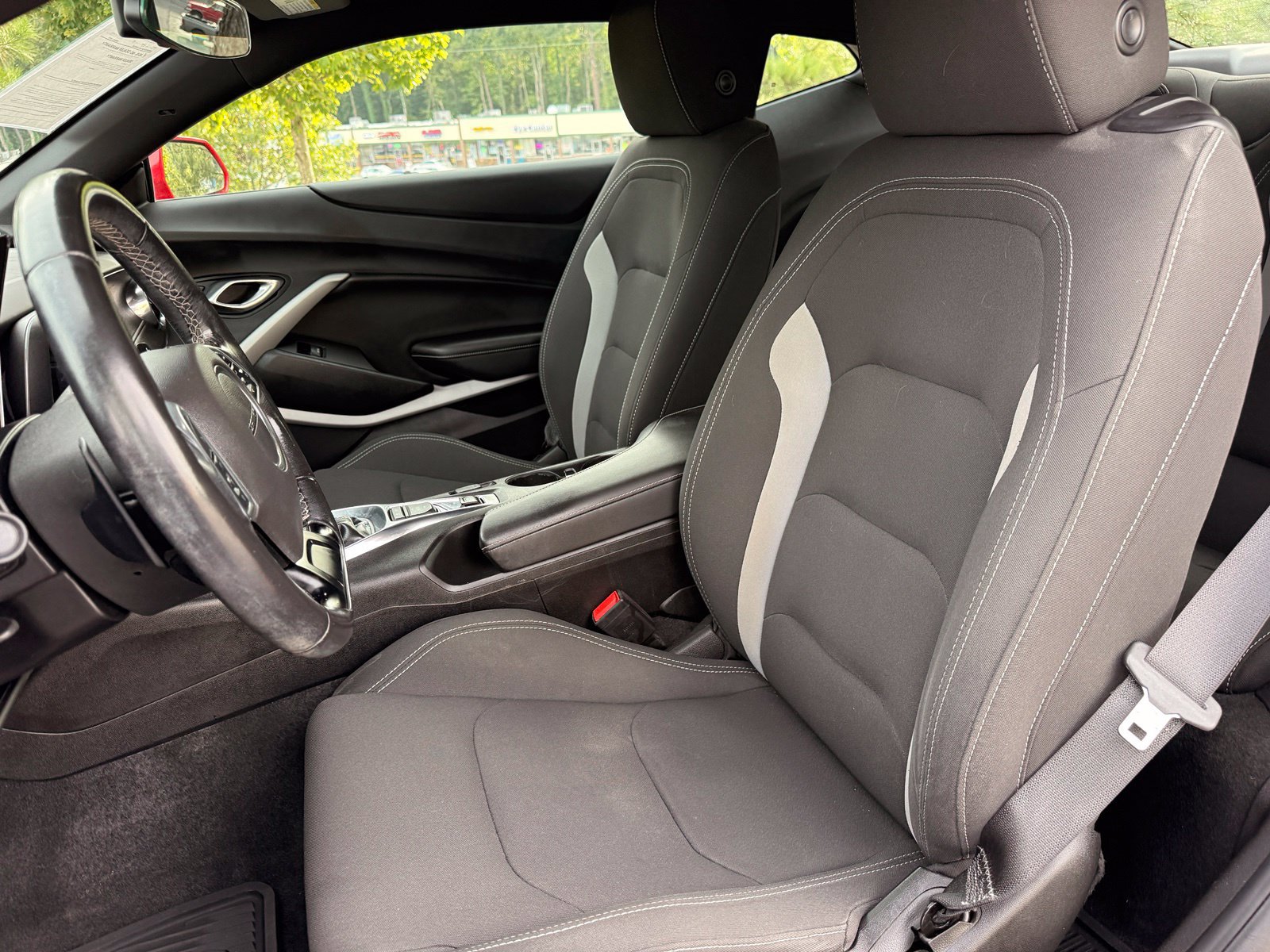 Used 2020 Chevrolet Camaro LT w/ Technology Package RWD image 36