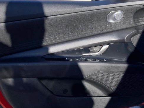 Used 2022 Hyundai Elantra SEL image 22