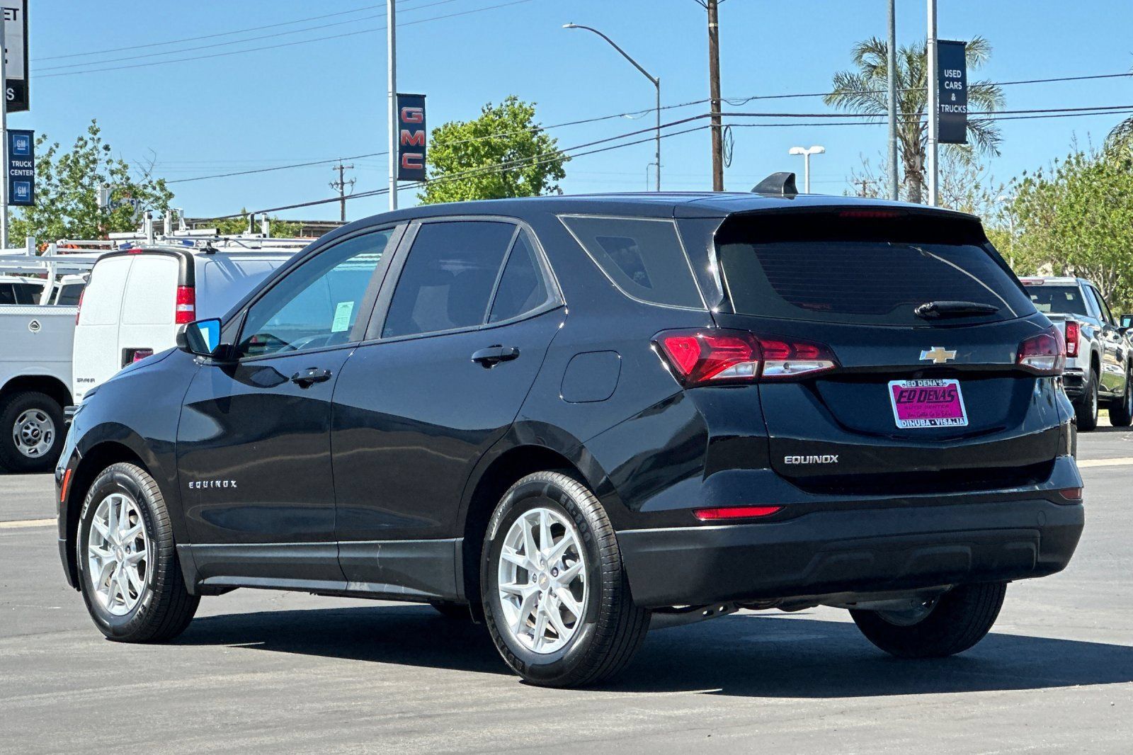 Used 2023 Chevrolet Equinox LS w/ LPO, Floor Liner Package FWD image 7