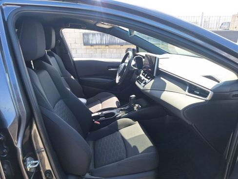 Used 2023 Toyota Corolla SE w/ Blackout Package (TMS) FWD image 19