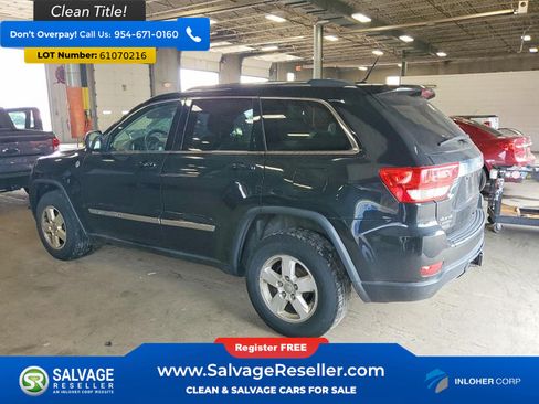 Used 2013 Jeep Grand Cherokee Laredo w/ Laredo E Group AWD/4WD image 3