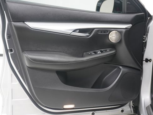 Used 2019 INFINITI QX50 Essential w/ Premium Heat Package FWD image 13