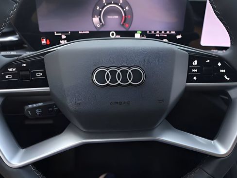 New 2026 Audi Q5 Premium Plus AWD/4WD image 18