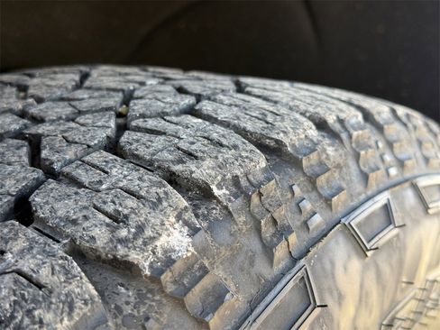 Used 2022 Chevrolet Silverado 2500 LTZ w/ LTZ Plus Package image 21