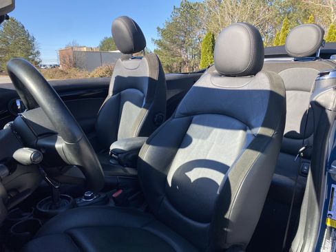 Used 2022 MINI Cooper Convertible image 7