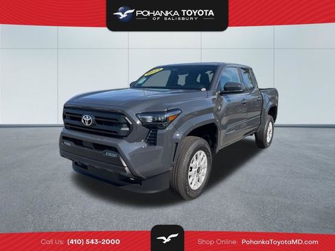 Used 2025 Toyota Tacoma SR5 image 1