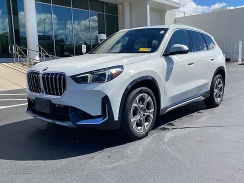 Used 2023 BMW X1 xDrive28i w/ Premium Package AWD/4WD image 7