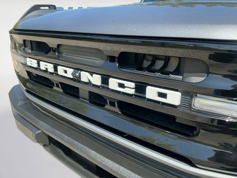 Used 2024 Ford Bronco Outer Banks AWD/4WD image 23