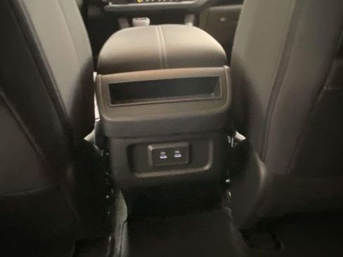 New 2026 Nissan Pathfinder SV image 10