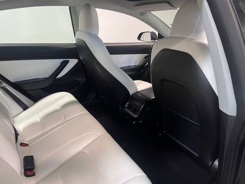 Used 2019 Tesla Model 3 Performance image 14