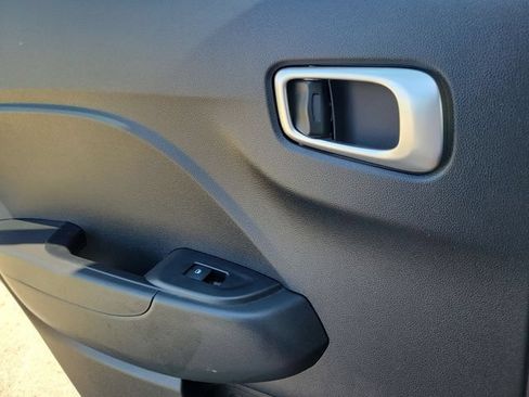 Certified 2026 Hyundai Venue SE FWD image 20