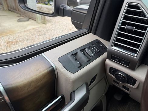 Certified 2019 Ford F350 Limited image 22