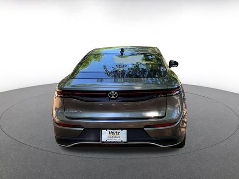 Used 2025 Toyota Crown XLE image 6