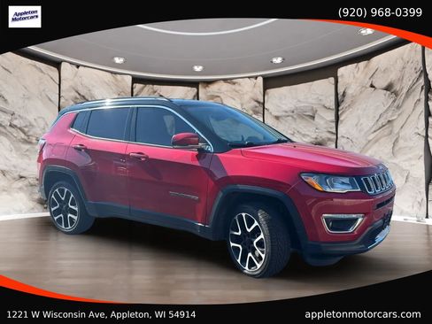 Used 2018 Jeep Compass Limited w/ Navigation Group AWD/4WD image 8