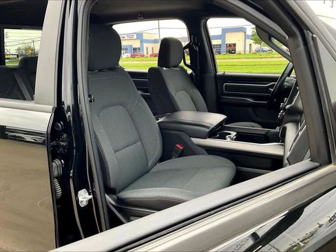 Used 2023 RAM 1500 Big Horn image 9