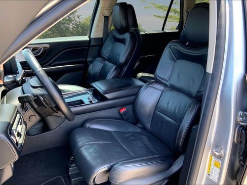 Used 2022 Lincoln Aviator Reserve w/ Equipment Group 201A AWD/4WD image 20