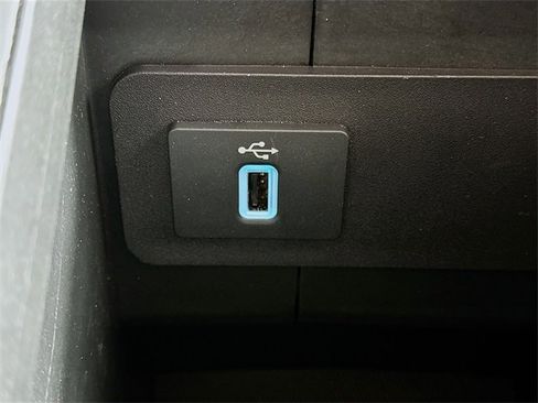 Used 2019 Ford Escape SEL image 18