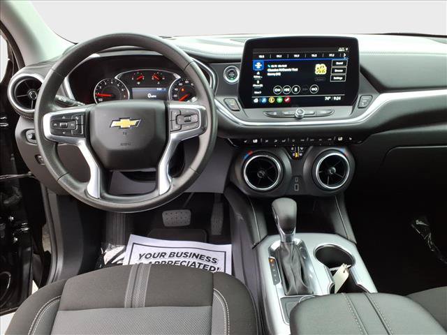 Used 2025 Chevrolet Blazer LT FWD image 38