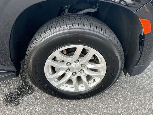 Certified 2024 Chevrolet Suburban LT image 28