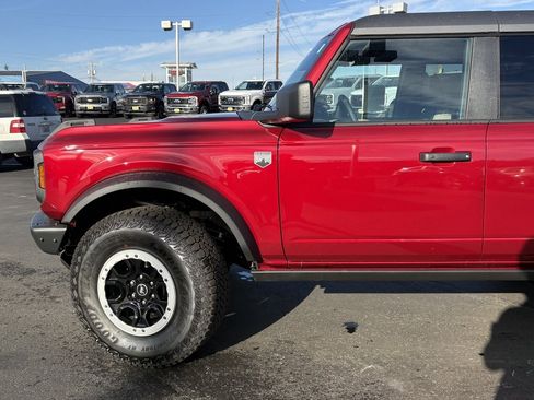 New 2025 Ford Bronco Big Bend w/ Black Diamond Package image 10