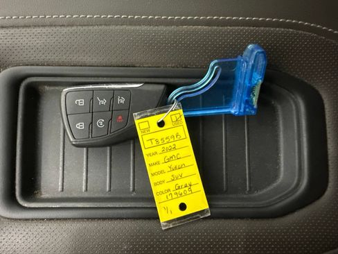 Used 2022 GMC Yukon SLT w/ SLT Luxury Package RWD image 33