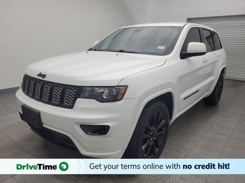 Used 2019 Jeep Grand Cherokee Altitude image 1