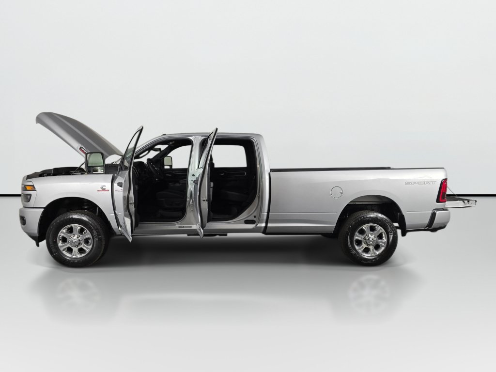 New 2026 RAM 3500 Big Horn AWD/4WD image 11