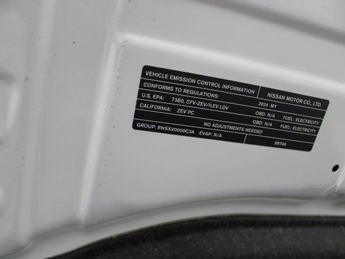 Used 2024 Nissan Ariya FWD image 32