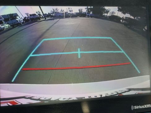 Used 2021 Toyota Camry SE image 3