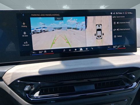 Used 2025 BMW 230i 230i w/ Convenience Package image 24