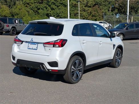 New 2025 Mitsubishi Outlander Sport SE image 3