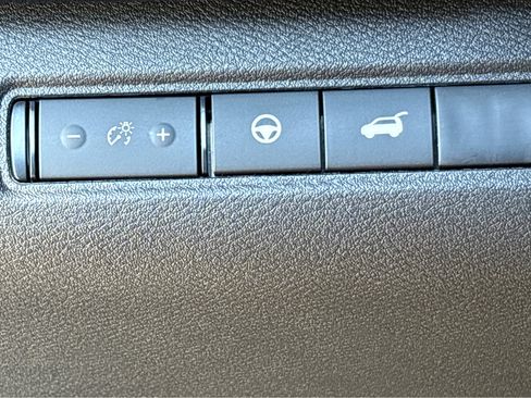 New 2026 Nissan Pathfinder SV image 11