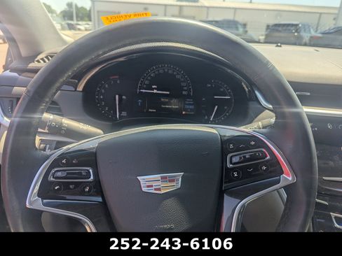 Used 2017 Cadillac XTS Luxury FWD image 12