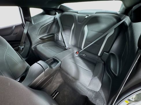 Used 2021 Chevrolet Camaro SS RWD image 11