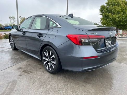 Used 2022 Honda Civic EX image 5