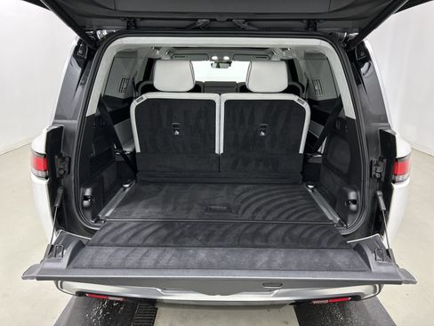 Used 2024 Rivian R1S Adventure AWD/4WD image 15