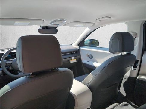 New 2026 Hyundai Ioniq 5 SEL image 16
