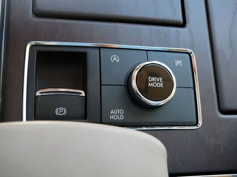 Used 2024 Lincoln Navigator Reserve AWD/4WD image 26