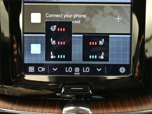 Used 2023 Volvo XC60 B5 Ultimate w/ Climate Package image 22