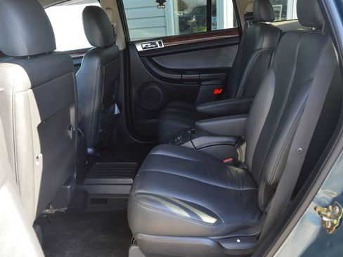 Used 2005 Chrysler Pacifica Touring w/ Comfort Convenience Group image 14