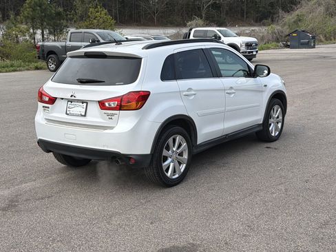 Used 2015 Mitsubishi Outlander Sport GT image 3