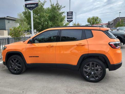 Used 2026 Jeep Compass Latitude AWD/4WD image 5