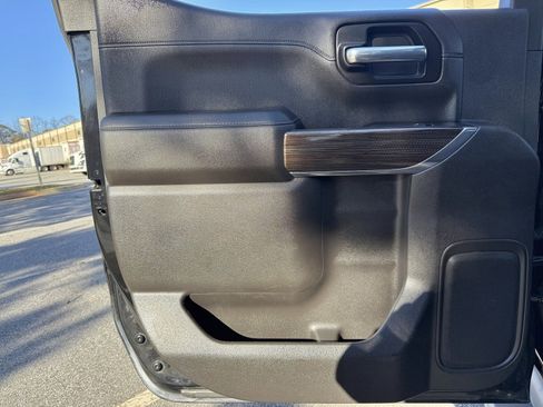 Used 2021 Chevrolet Silverado 1500 LT Trail Boss w/ Convenience Package II image 43